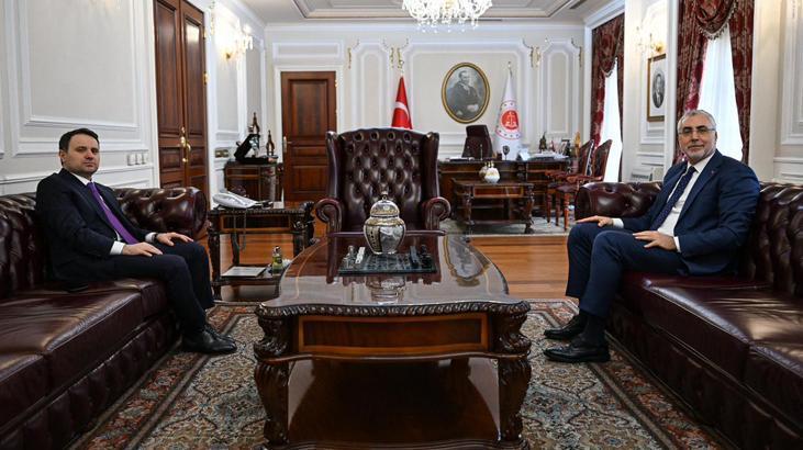adalet-bakani-gurlek-calisma-ve-sosyal-guvenlik-bakani-isikhan-ile-bir-araya-geldi-hdnbNZU8.jpg