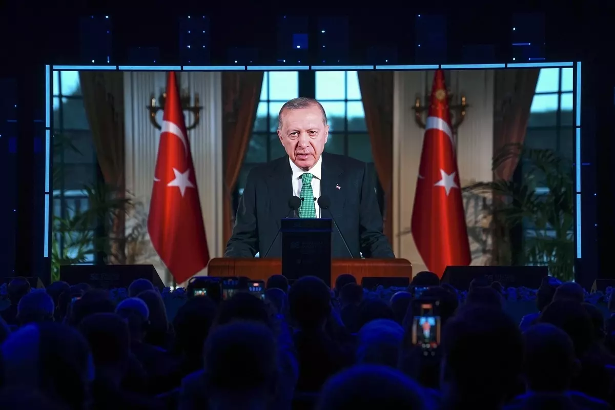 cumhurbaskani-erdogan-stratcom-zirvesine-video-mesaj-gonderdi-aciklamasi-z9L32abI.jpg