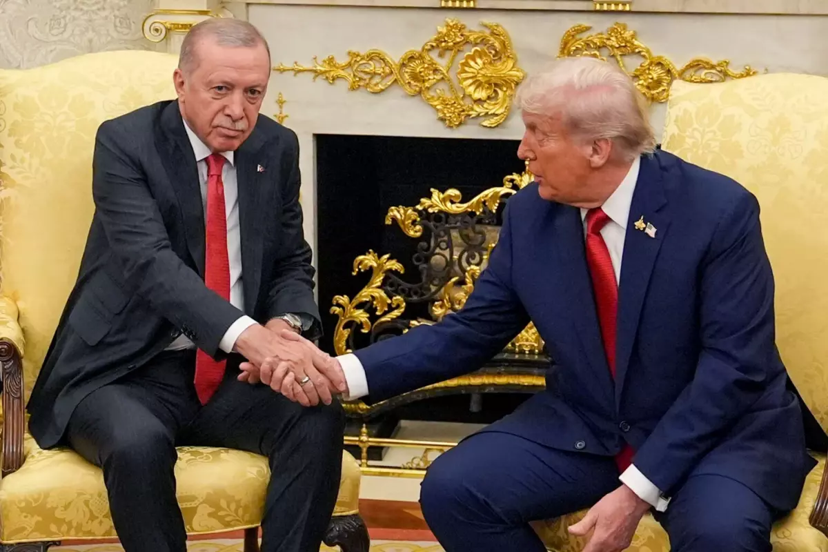 iran-savasi-surerken-trumpdan-dikkat-ceken-turkiye-sozleri-MwnBb3jK.jpg