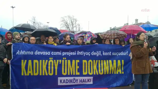 kadikoyume-dokunma-eylemi-cami-ve-yer-alti-otoparki-projesine-protesto-XxfYsAll.jpg