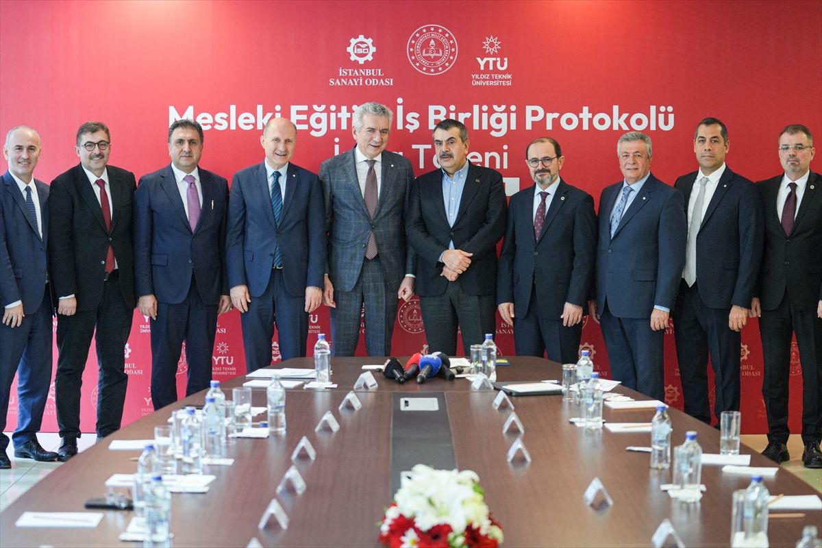 bakan-tekin-mesleki-egitim-is-birligi-protokolu-imza-torenine-katildi-aciklamasi-6lIDSFUJ.jpg