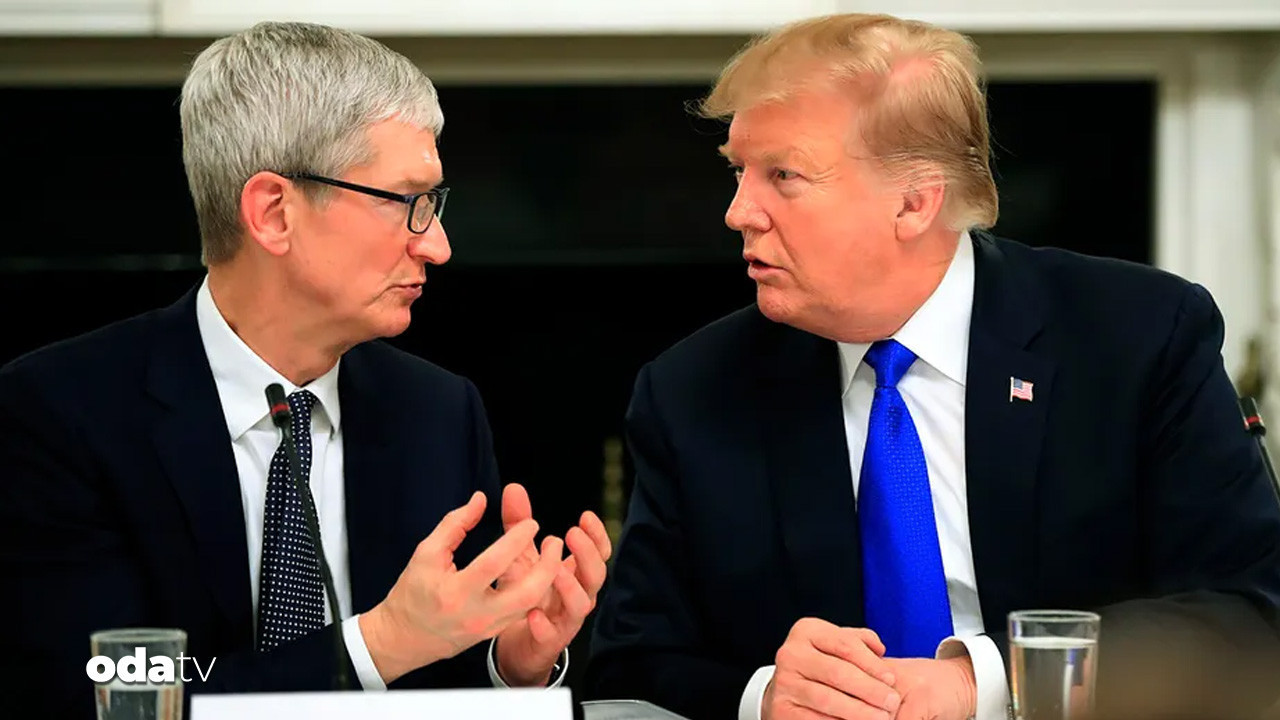 donald-trump-tim-cook-kcimi-optu-IwesjOT4.jpg