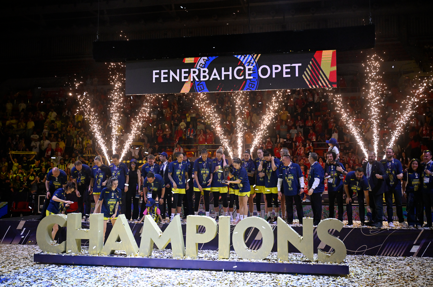 fenerbahce-opet-kadin-basketbol-takimi-3-kez-avrupanin-zirvesinde-epmFQs2e.png