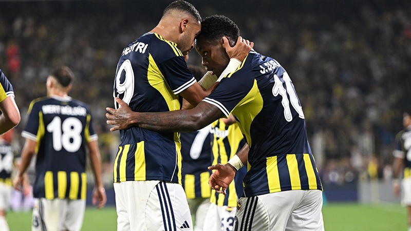 fenerbahceden-apar-topar-gonderilmisti-yine-dikis-tutturamadi-jhon-duran-kayiplara-karisti-NJTtCpFf.jpg