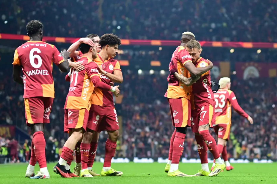 galatasaray-tecrubeyle-sampiyonluga-yuruyor-lLMHvIUW.png