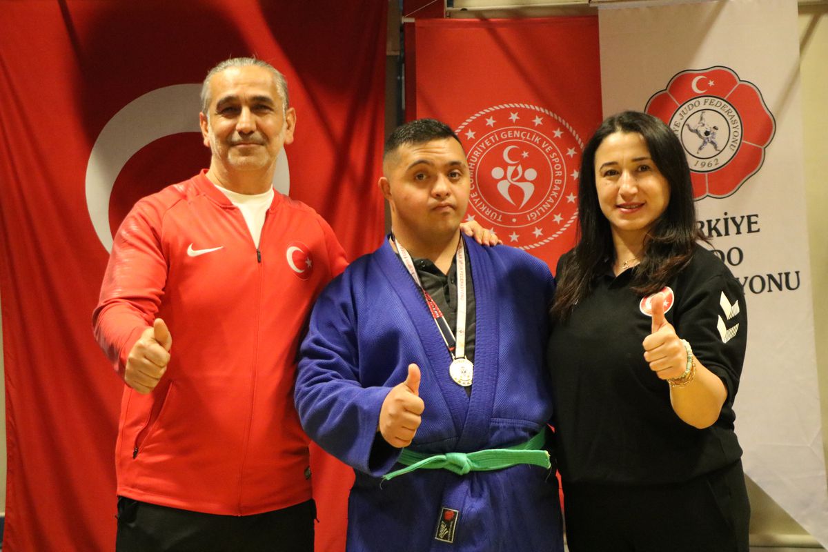 sametin-judo-basarisi-E8IThws9.jpg