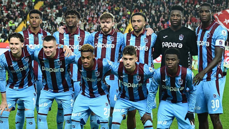 trabzonspor-kupada-yari-final-icin-samsunspor-deplasmaninda-9xTPBYV5.jpg