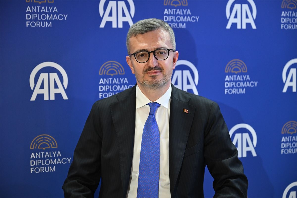 turkiye-antalya-diplomasi-forumunda-adil-bir-dunya-icin-diplomasinin-onemine-dikkati-cekiyor-ns51FiWY.jpg