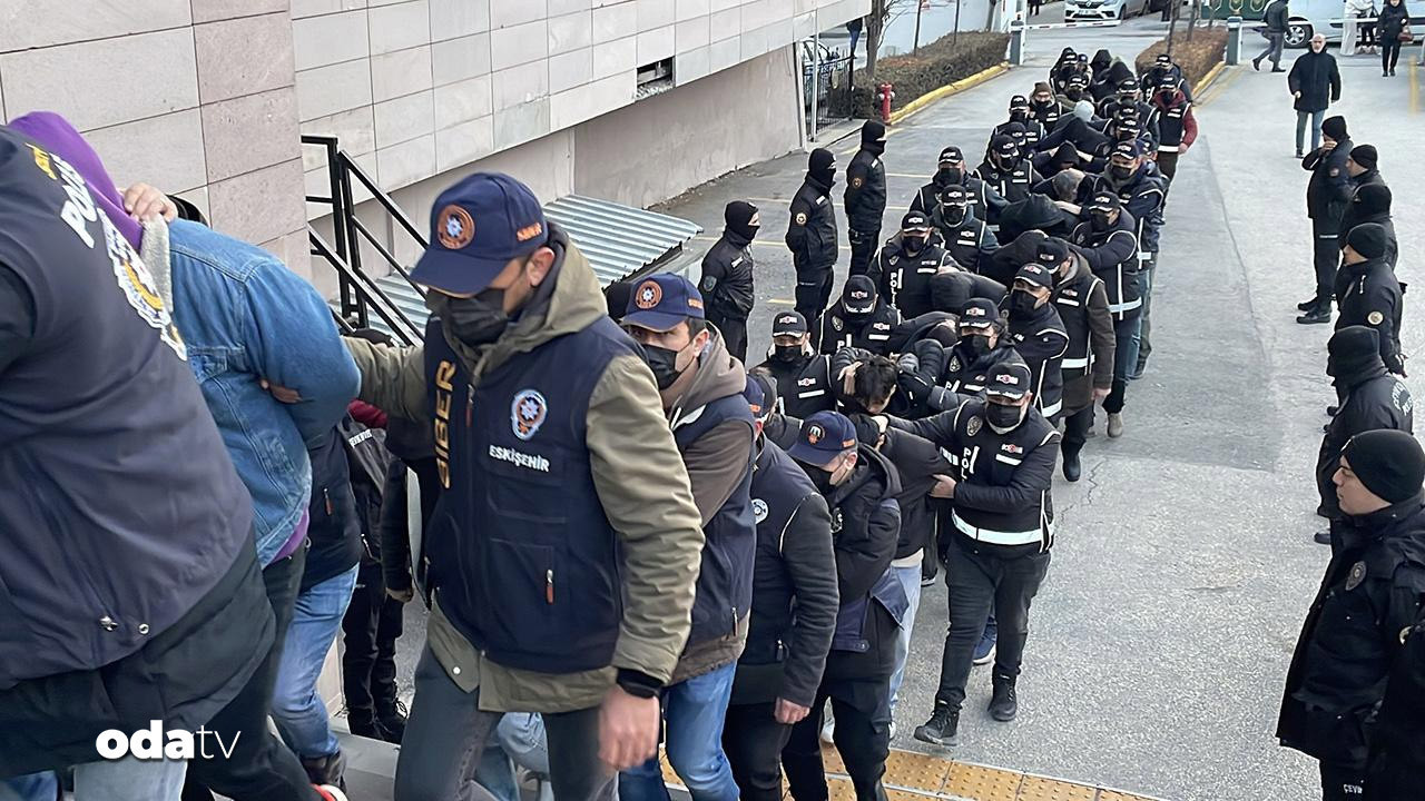35-ilde-yasa-disi-bahis-operasyonu-108-gozalti-vz4ns66N.jpg