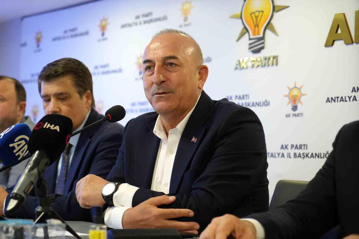 ak-partili-cavusoglundan-buyuksehire-cagri-antalyanin-imajini-bozmaya-hakkiniz-yok-HrZGUSe6.jpg