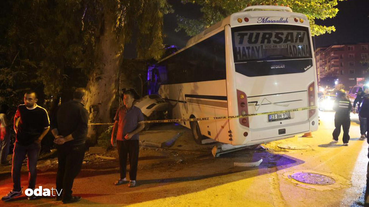 alkollu-surucunun-kullandigi-minibus-kaos-cikardi-jQGEsQp8.jpg