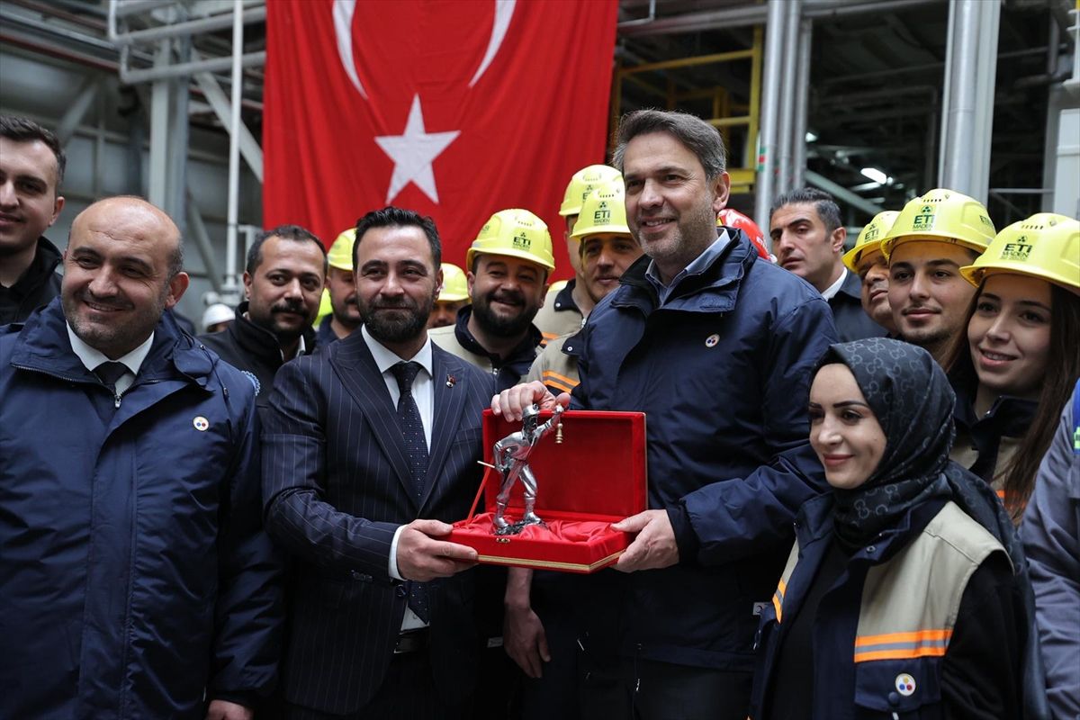 bakan-bayraktardan-eti-maden-aciklamalari-qEguOgzG.jpg