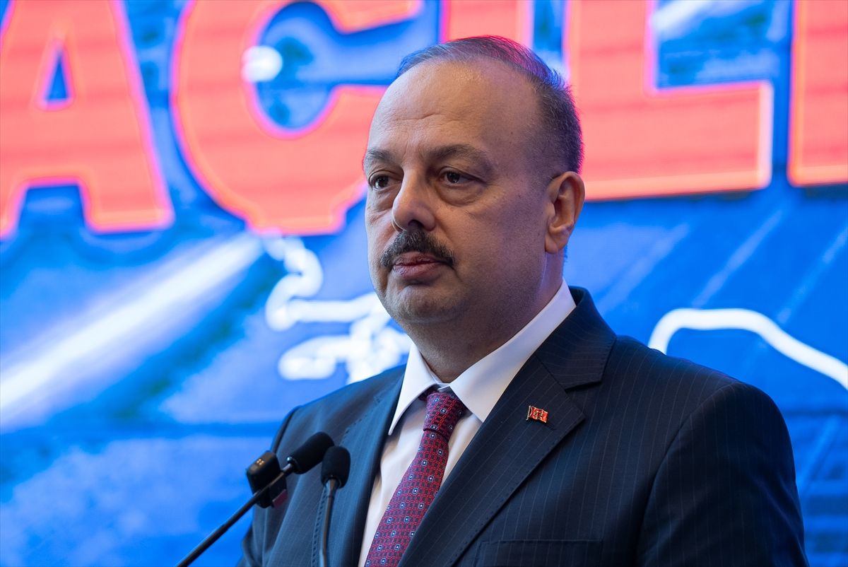 bakan-kacir-kalyon-pv-g12r-topconplus-uretim-tesisi-acilis-toreninde-konustu-aciklamasi-9C6LLZit.jpg