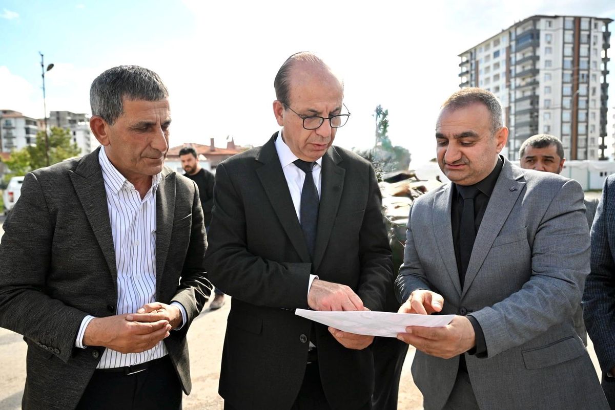 baskan-gecit-karakavak-mahallesindeki-donusum-yatirimlarini-inceledi-4dChPjDg.jpg