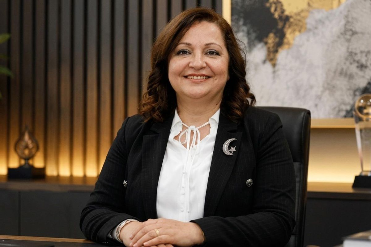 burcu-koksalin-bugun-ak-partiye-gecmesi-bekleniyor-rozetini-erdogan-takacak-UHXXqXfD.jpg