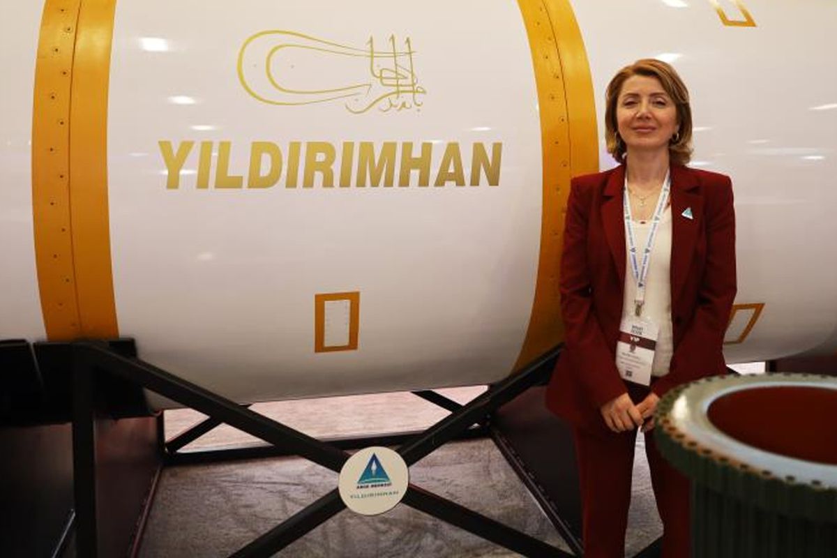 dunyanin-konustugu-rokete-bayan-eli-degdi-iste-projenin-basindaki-isim-iFxQFur6.jpg