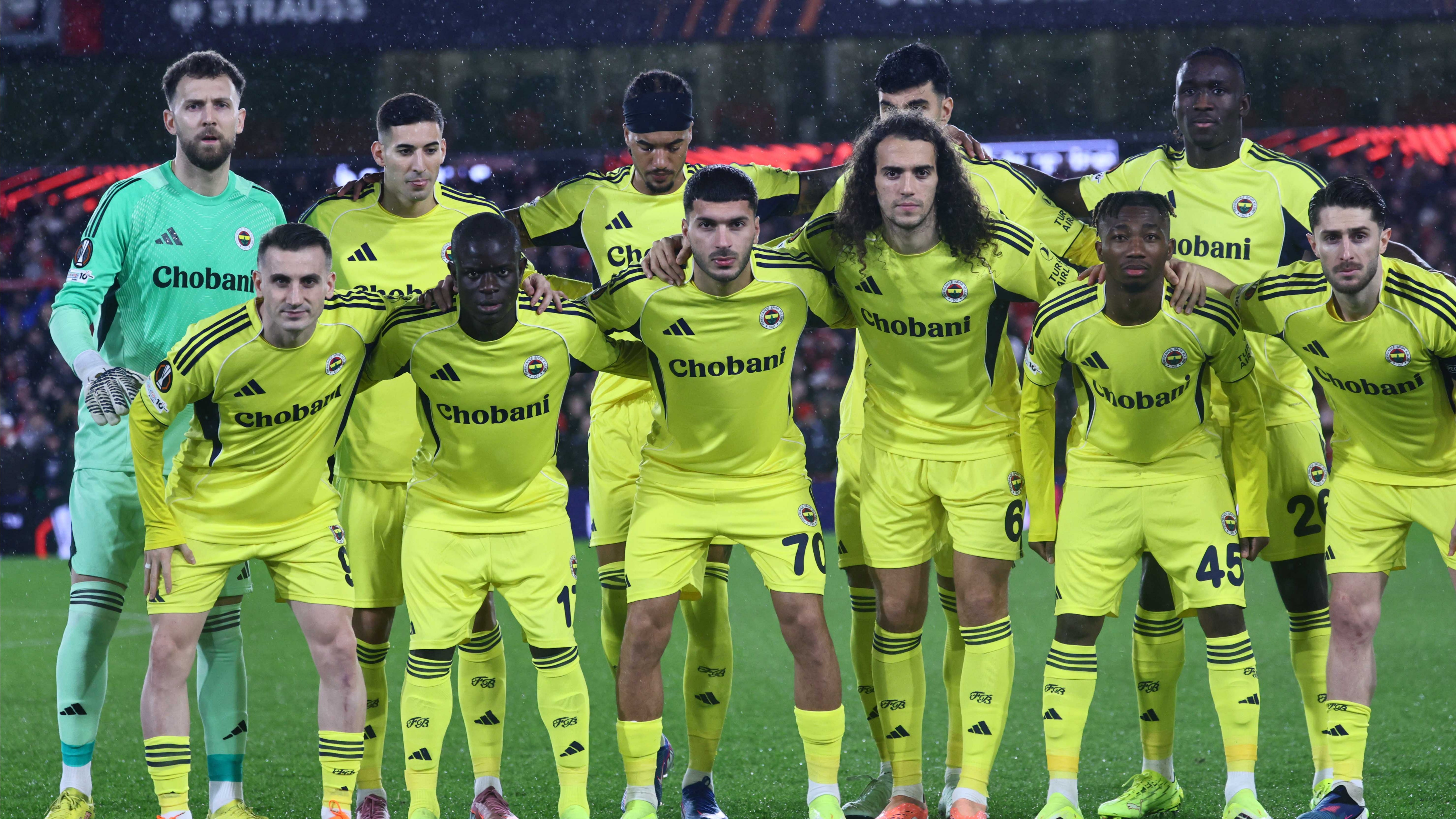 fenerbahce-efsanesi-trabzonspora-transferi-acikladi-benden-duyun-iyi-olsun-TiGmCAPh.jpg