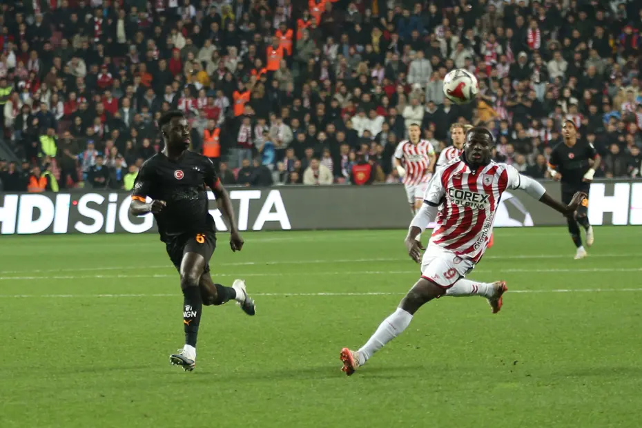 futbolla-saka-olmaz-bu-mac-kelle-alir-spor-yazarlari-galatasarayi-degerlendirdi-RKeqjsmS.png