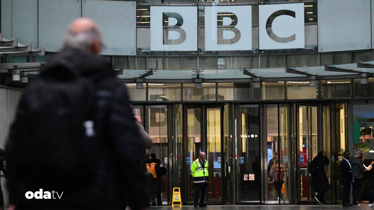 gazeteciler-birbirine-girdi-bbc-sunucusu-bilek-kirdi-RdrOKEHV.png