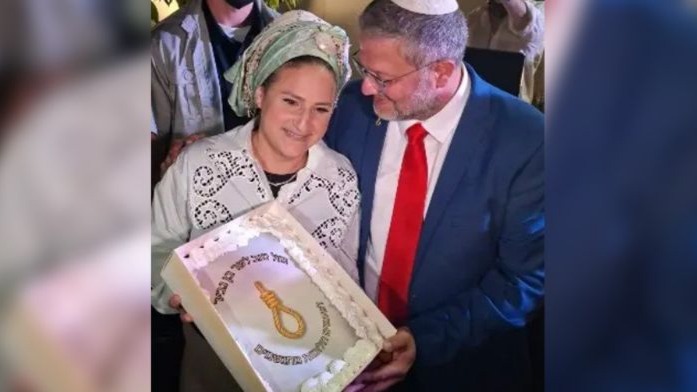 idam-yasasinin-mimariydi-israilli-bakan-yagli-urgan-resimli-pastayla-dogum-gunu-kutladi-n7gdYW6D.jpg