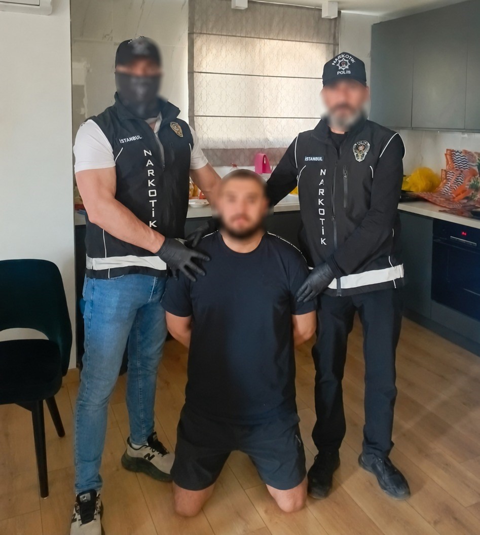 interpol-europolun-en-cok-arananlar-listesinde-bulunan-supheli-yakalandi-5GSd9gqi.jpg