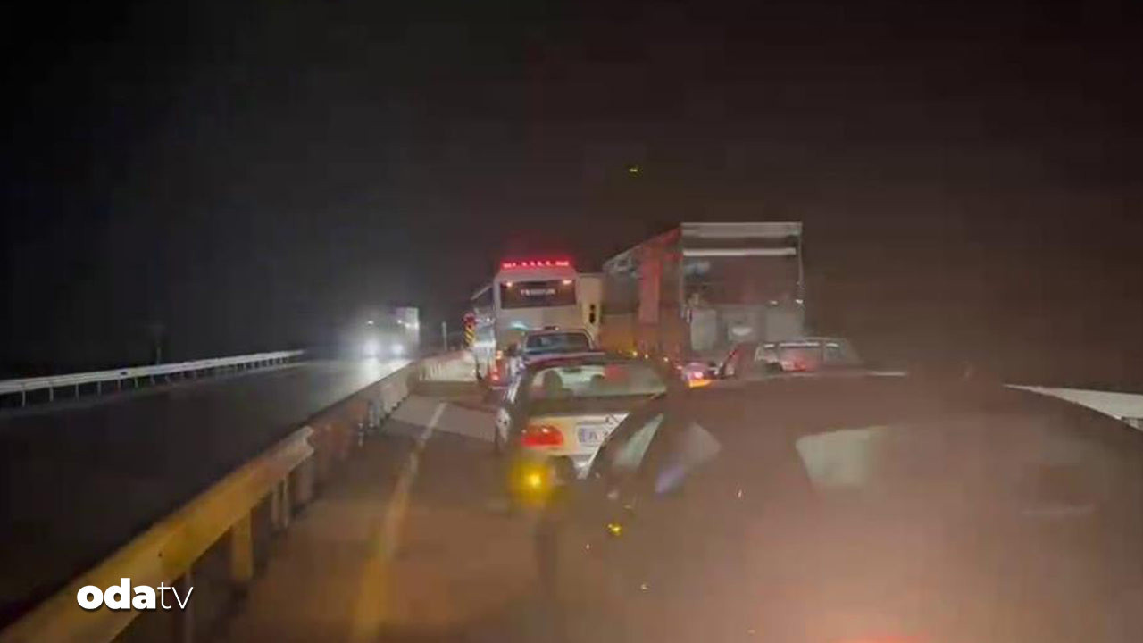tir-devril-yol-ulasima-kapandi-kqB9cRML.jpg