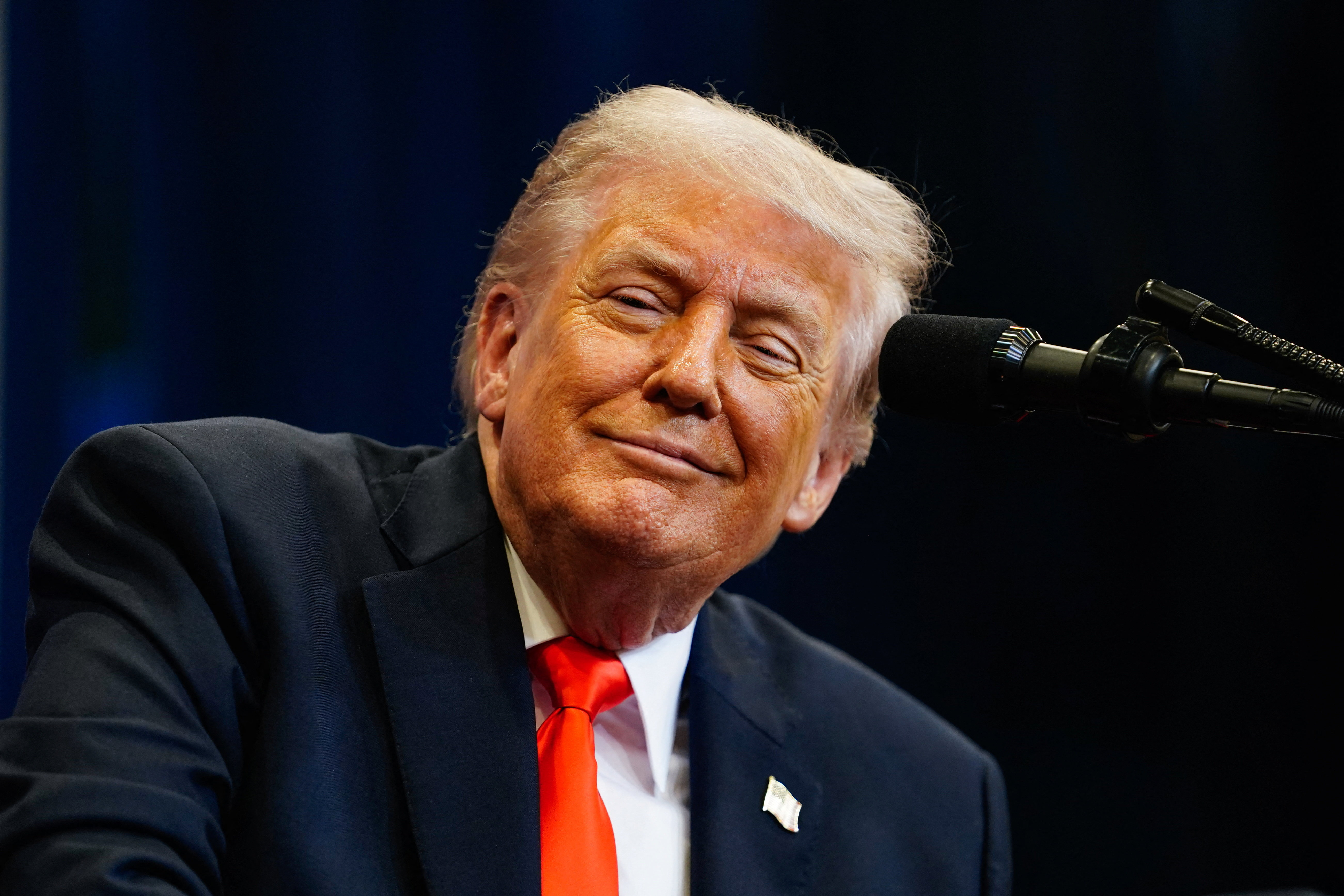 ufo-dosyalari-aciliyor-mu-trumptan-dikkat-ceken-sinyal-LEJfKjDc.jpg